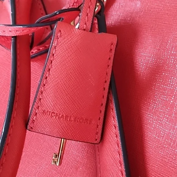 Michael Kors Red Large Hamilton Lock Tote Hobo Bag - Picture 6 of 14